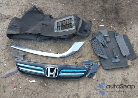 2015 Honda Accord Hybrid from USA, damaged, VIN 1HGCR6F30FA013892